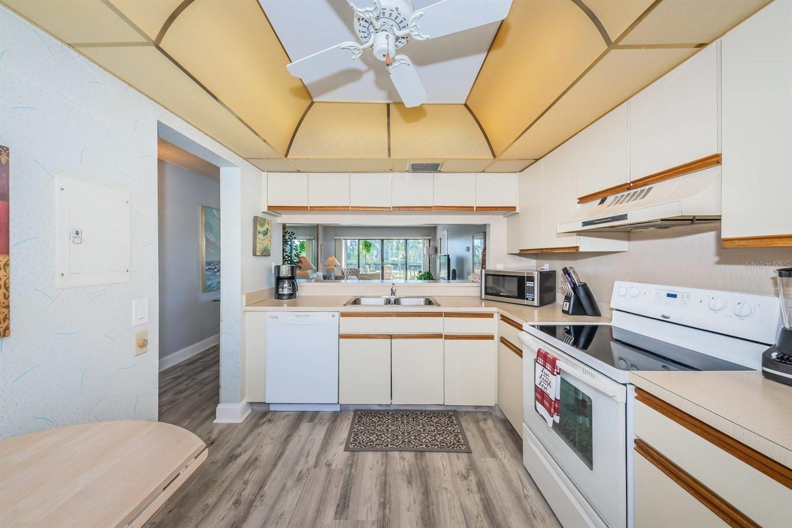 Image 16 of 19 For 5724 Puerta Del Sol Boulevard S 248