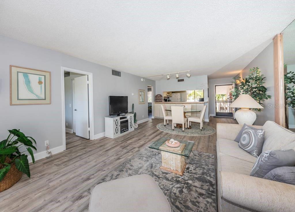 Image 5 of 19 For 5724 Puerta Del Sol Boulevard S 248