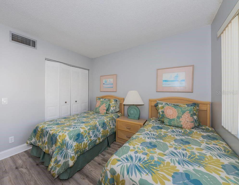 Image 9 of 19 For 5724 Puerta Del Sol Boulevard S 248