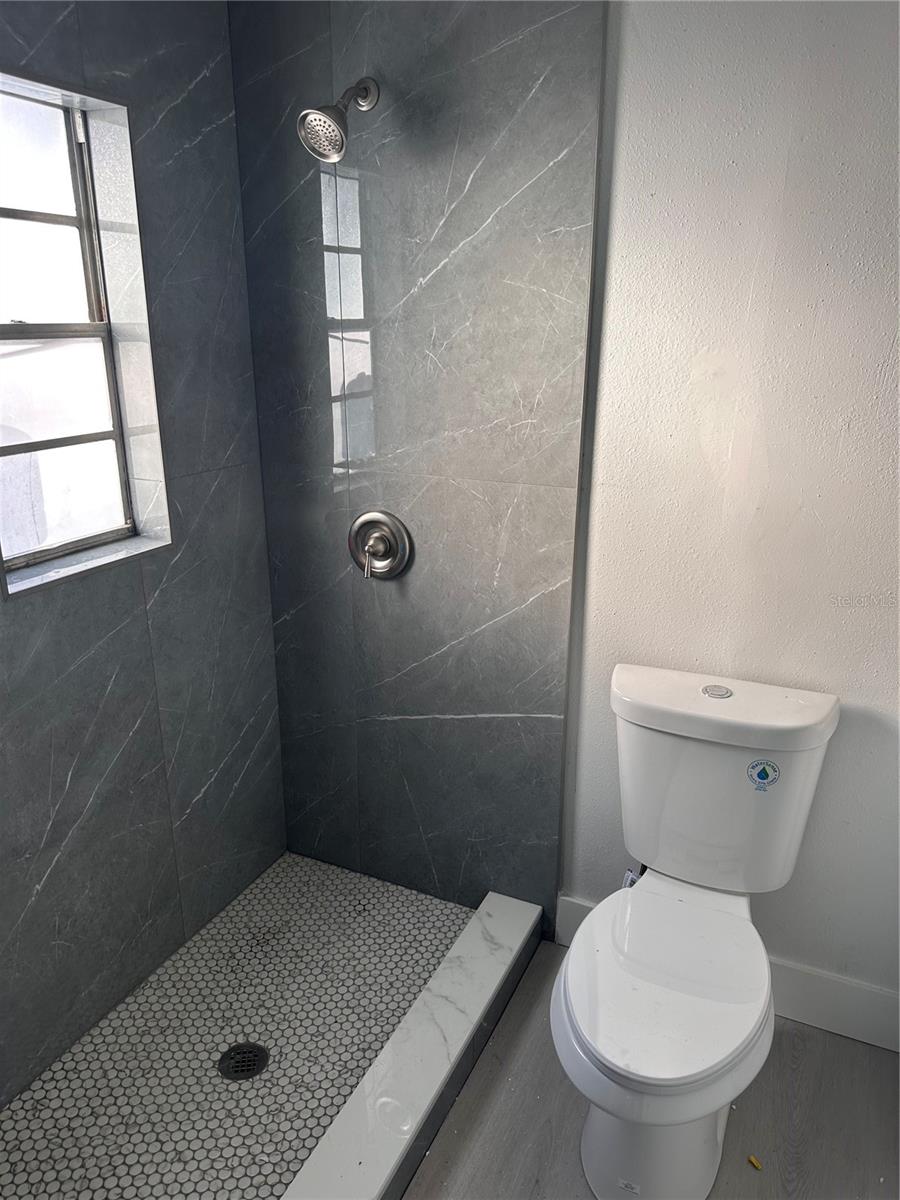 Image 2 of 5 For 3805 Crenshaw Street