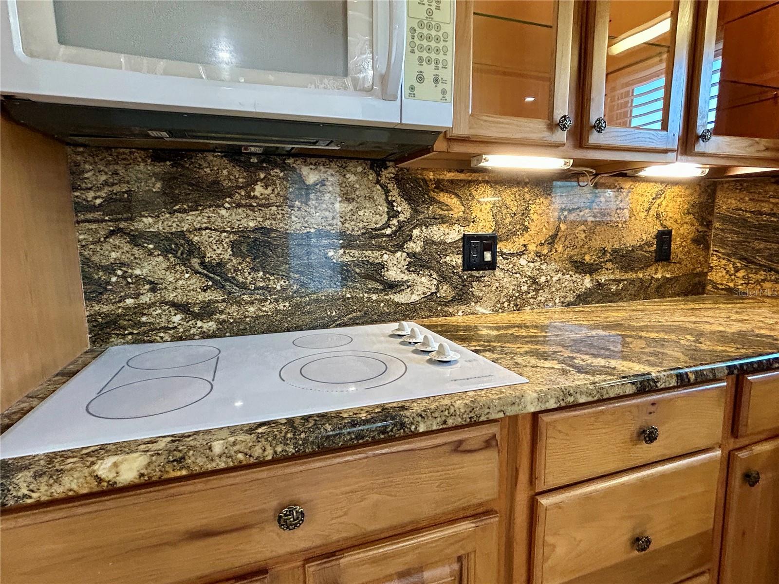 Image 12 of 61 For 2261 Swedish Drive 21