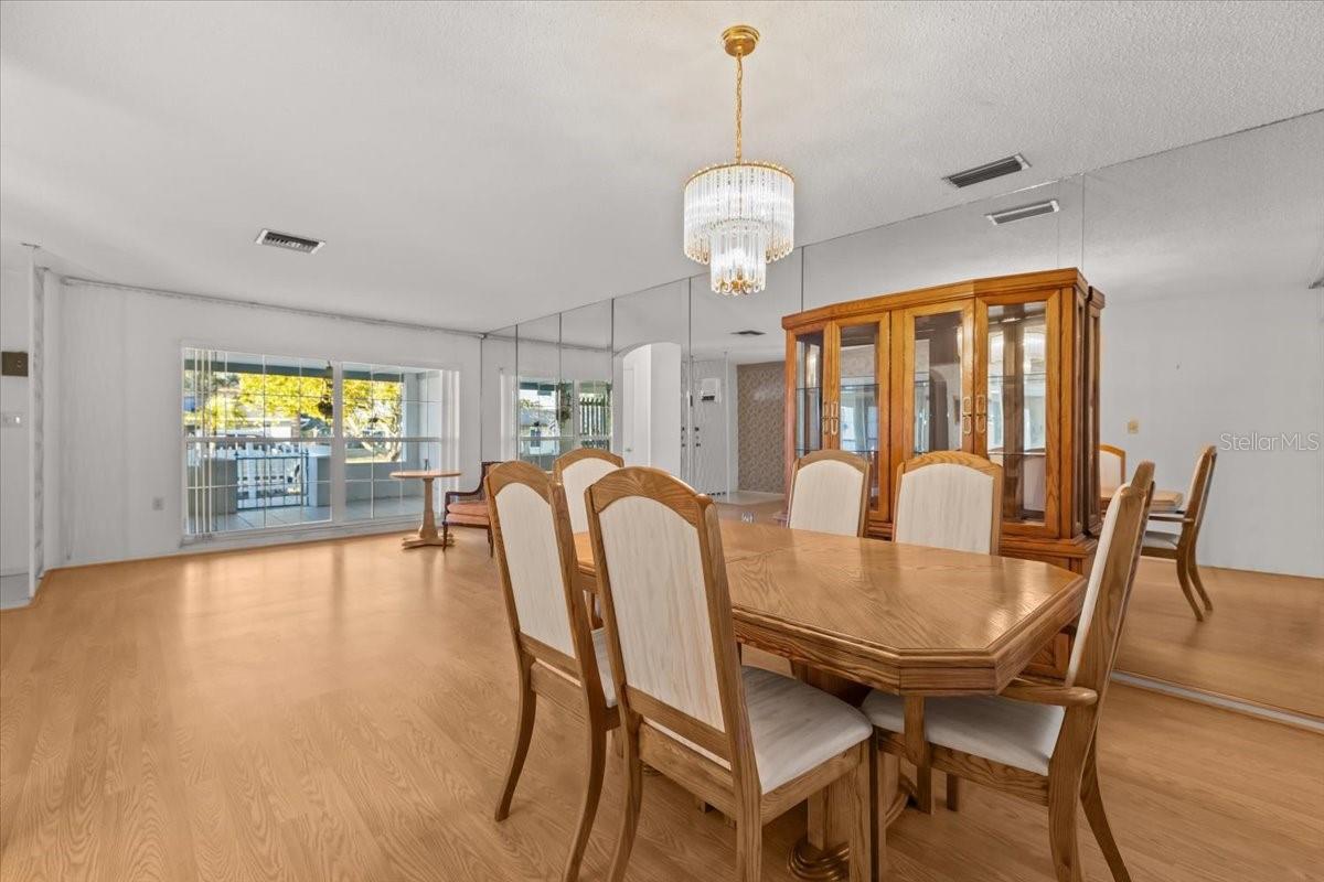 Image 12 of 49 For 7132 Bramblewood Drive