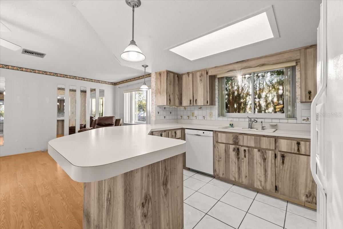 Image 18 of 49 For 7132 Bramblewood Drive