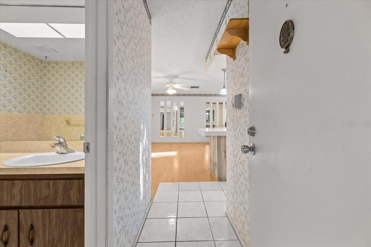 Image 21 of 49 For 7132 Bramblewood Drive