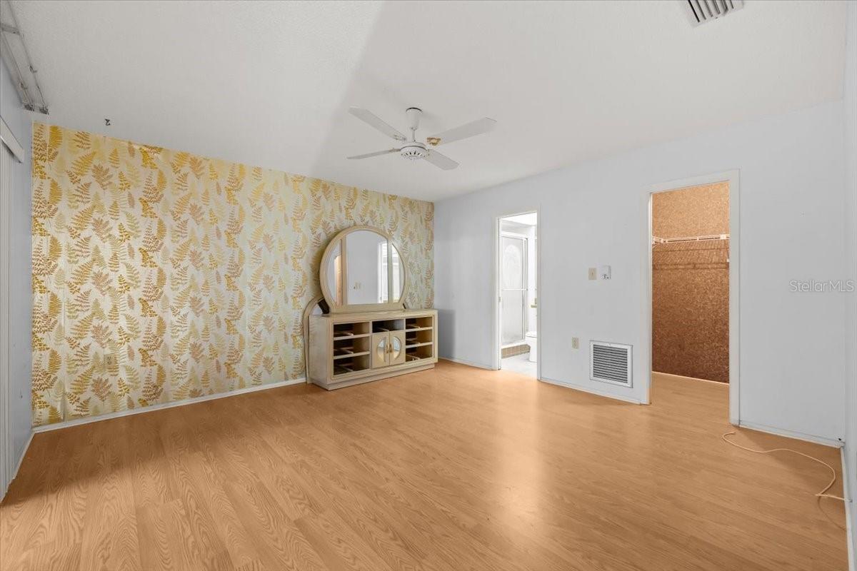 Image 32 of 49 For 7132 Bramblewood Drive