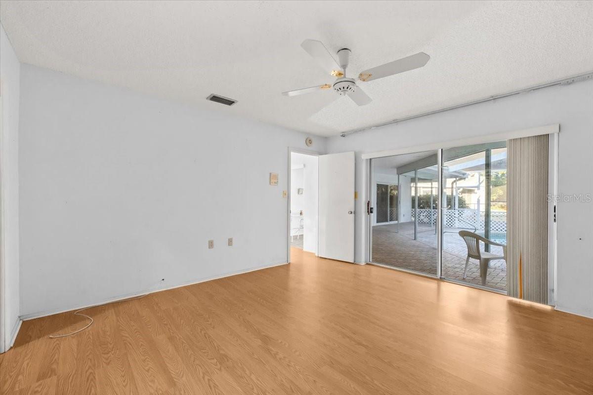 Image 35 of 49 For 7132 Bramblewood Drive