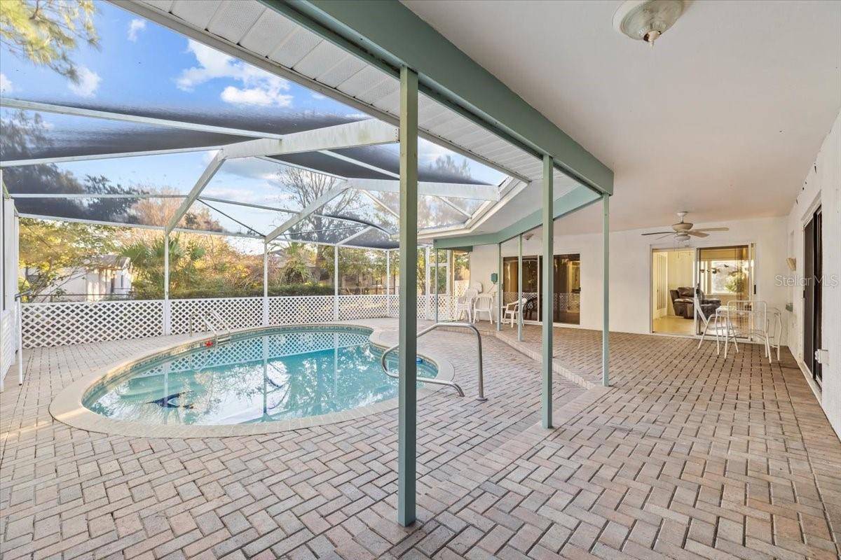 Image 38 of 49 For 7132 Bramblewood Drive