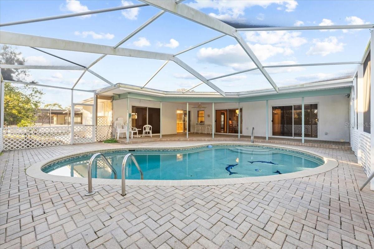 Image 39 of 49 For 7132 Bramblewood Drive