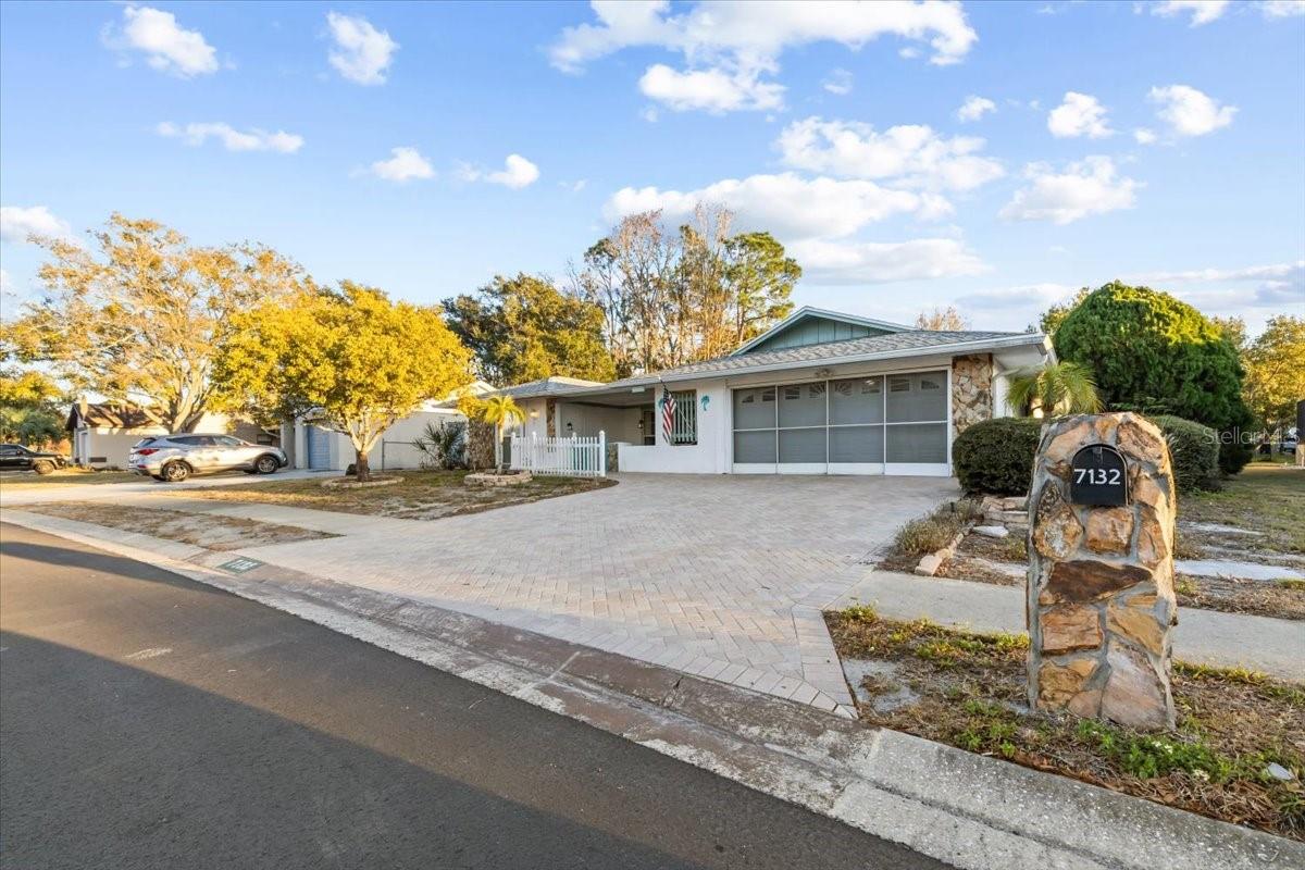 Image 6 of 49 For 7132 Bramblewood Drive