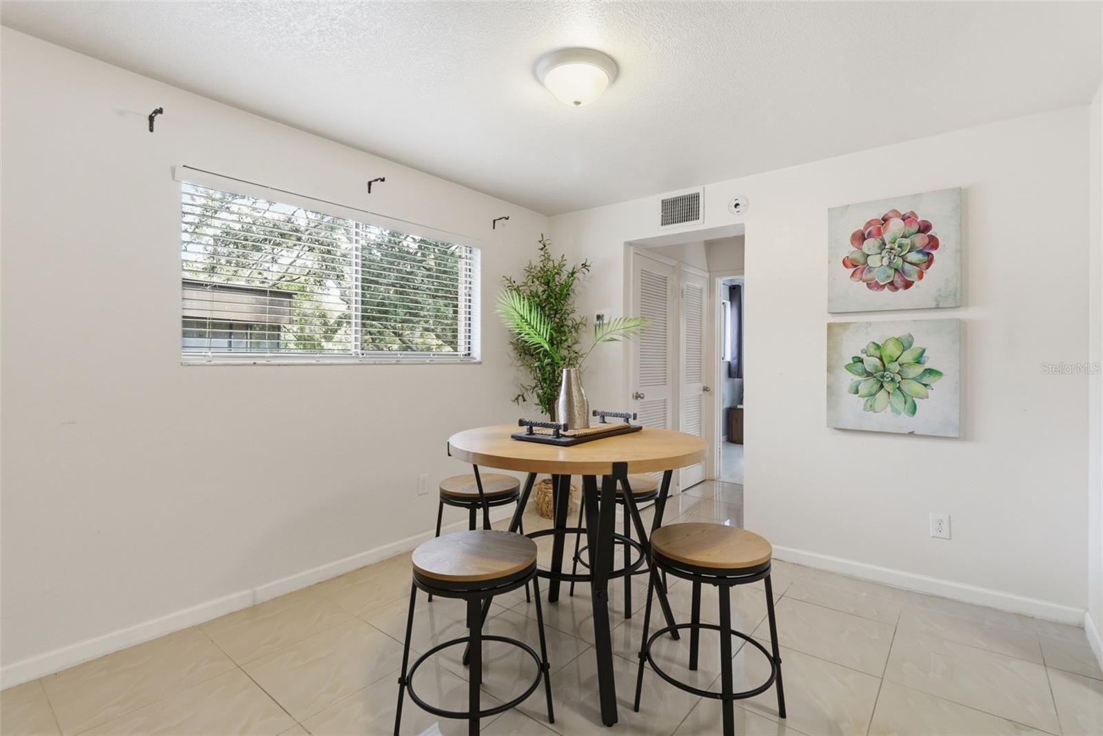 Image 8 of 24 For 11808 Raintree Lake Lane C