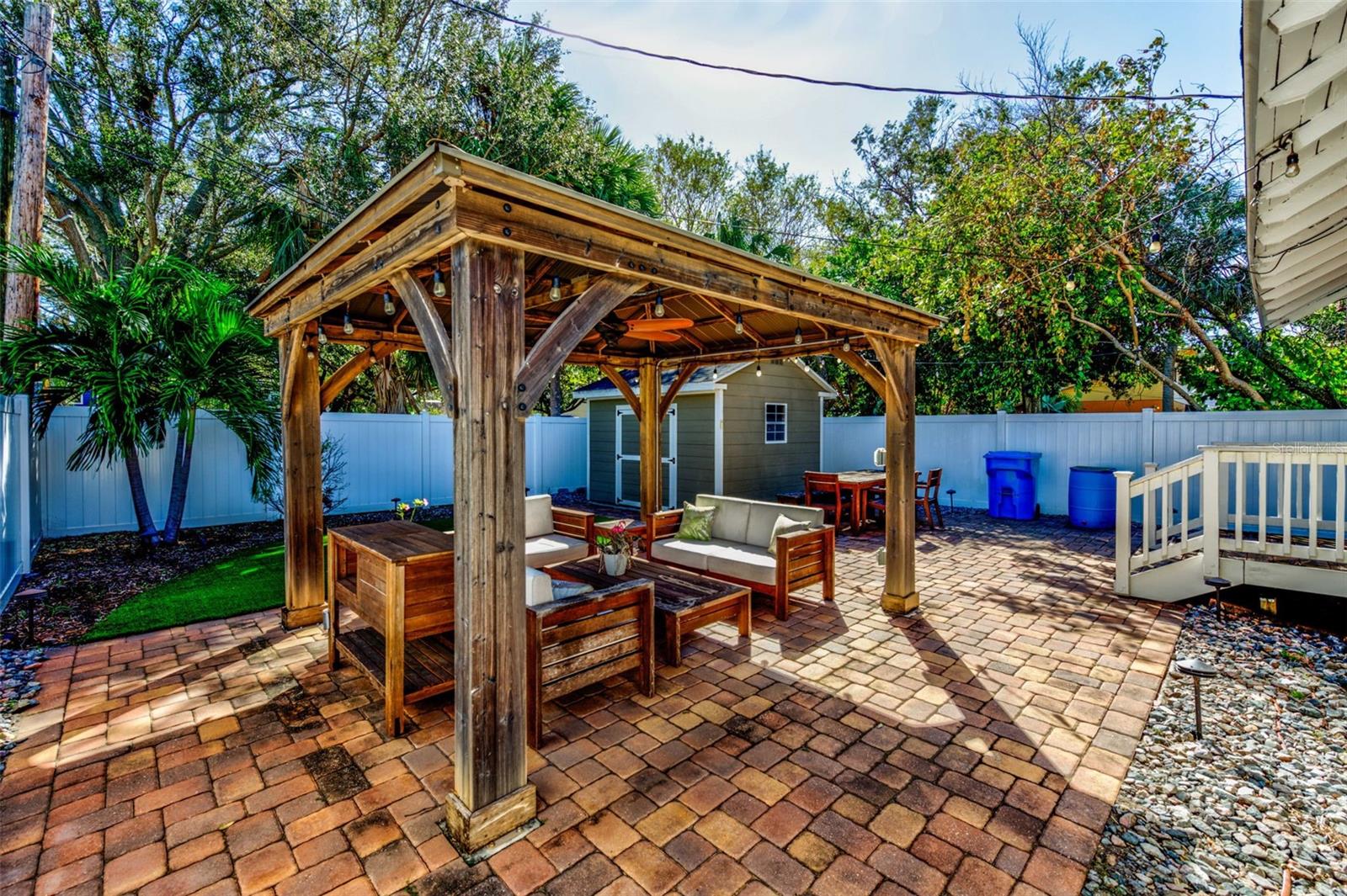 Image 26 of 36 For 615 Grove Street N