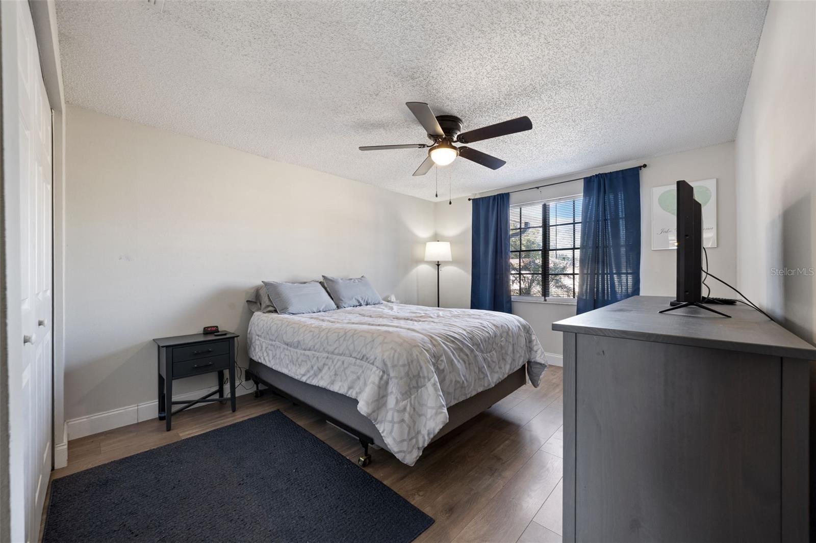 Image 22 of 39 For 7212 Lunita Court