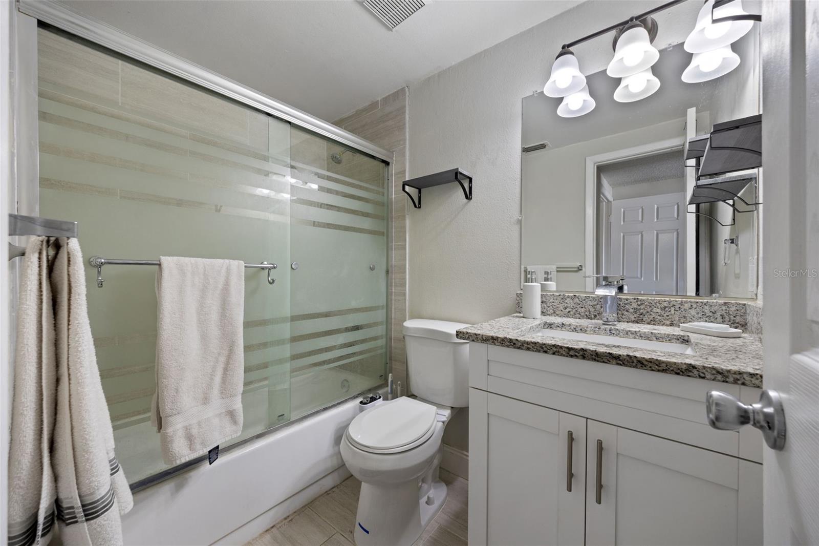 Image 25 of 39 For 7212 Lunita Court