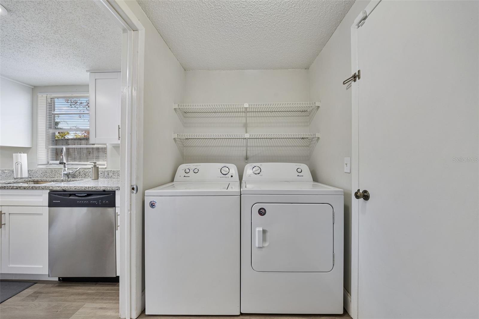 Image 32 of 39 For 7212 Lunita Court