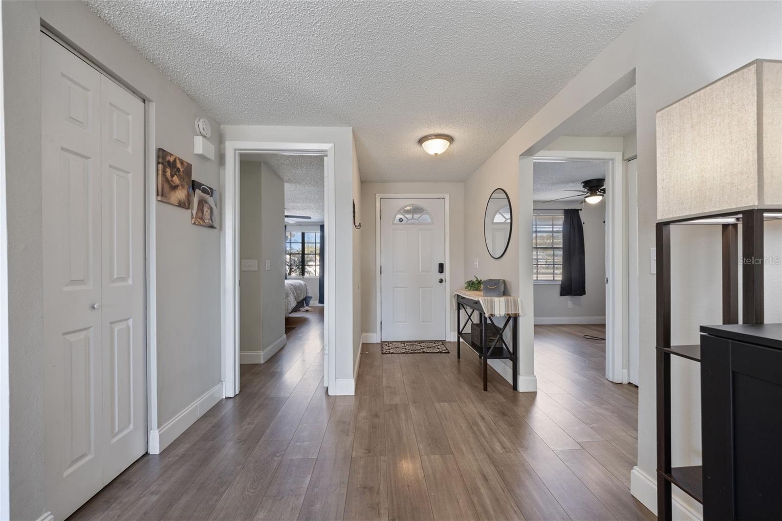 Image 7 of 39 For 7212 Lunita Court