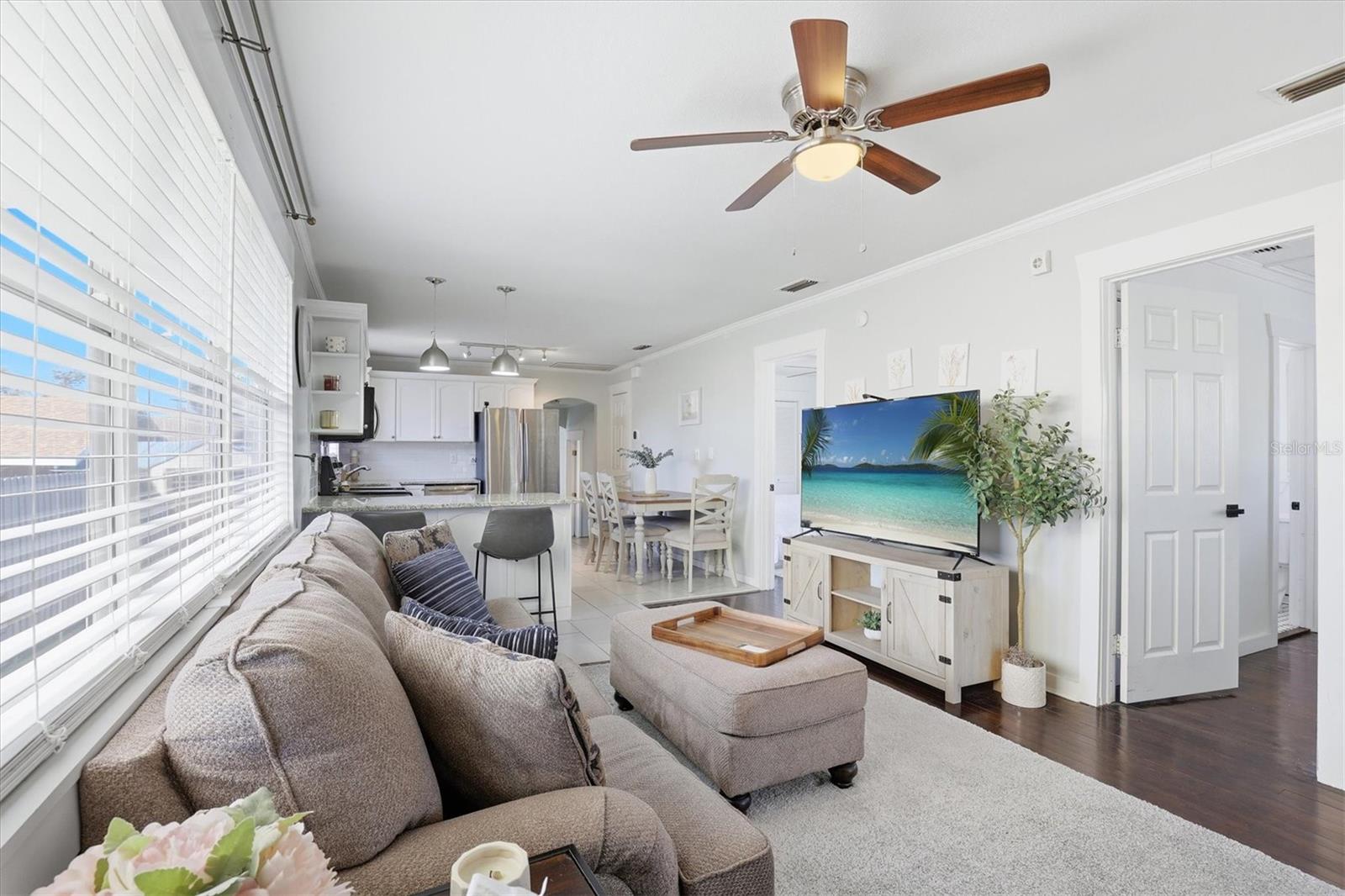 Image 12 of 24 For 206 Genesee Street