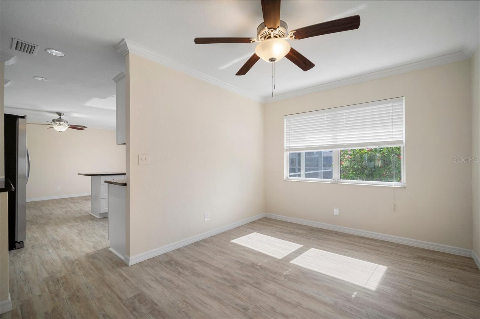 Image 11 of 40 For 910 Spindle Palm Way