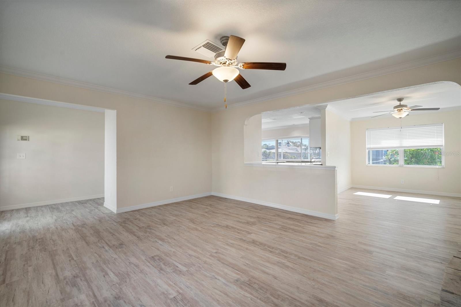 Image 16 of 40 For 910 Spindle Palm Way