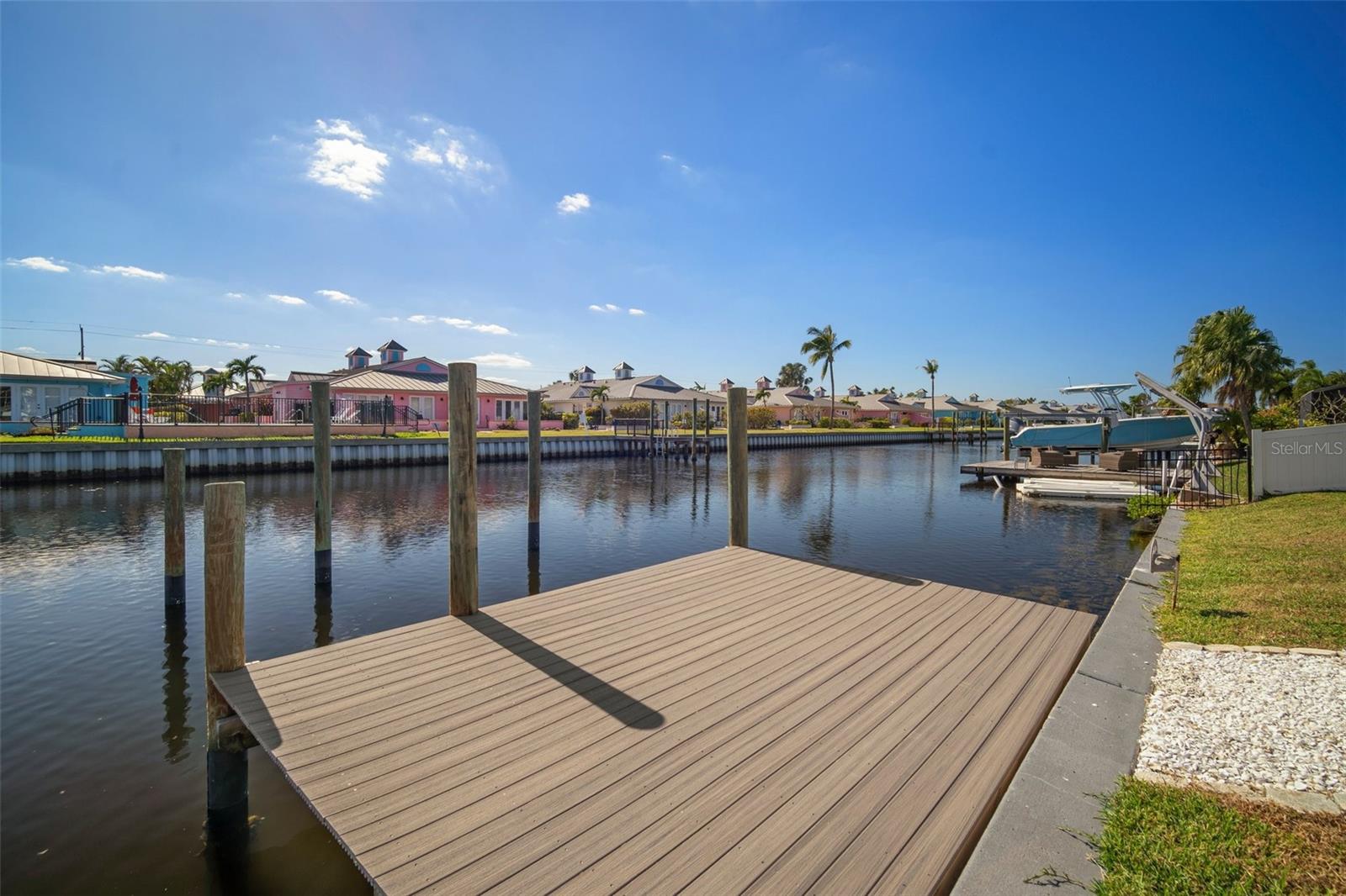 Image 21 of 40 For 910 Spindle Palm Way