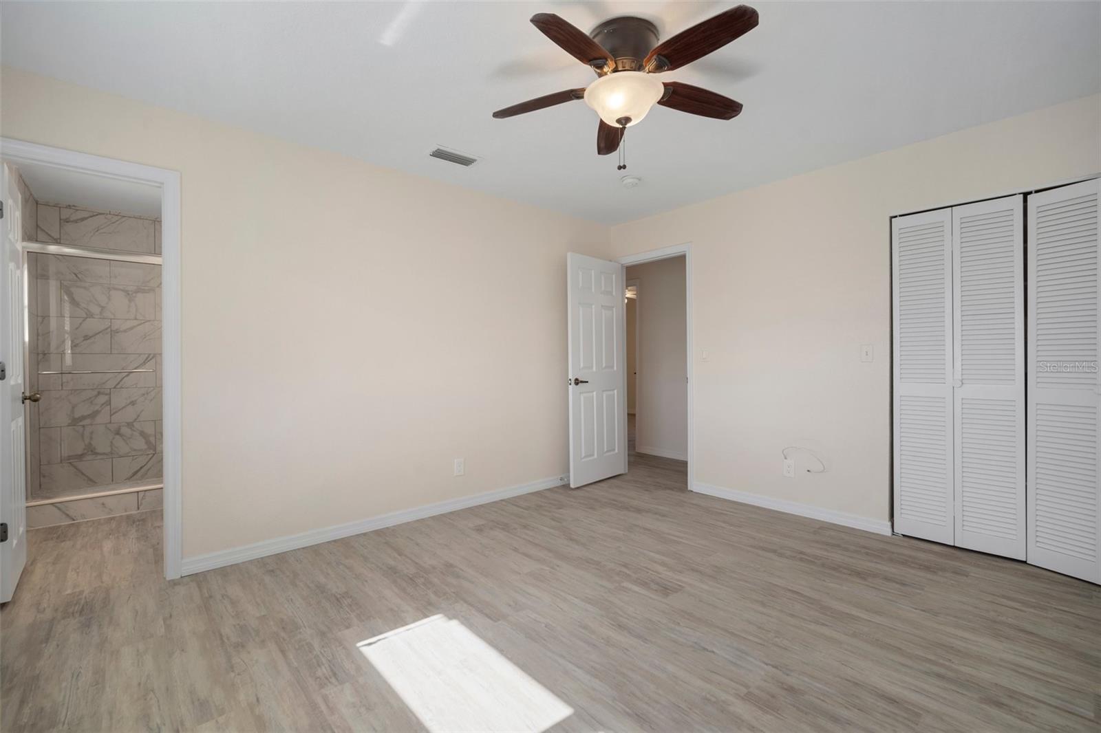 Image 27 of 40 For 910 Spindle Palm Way