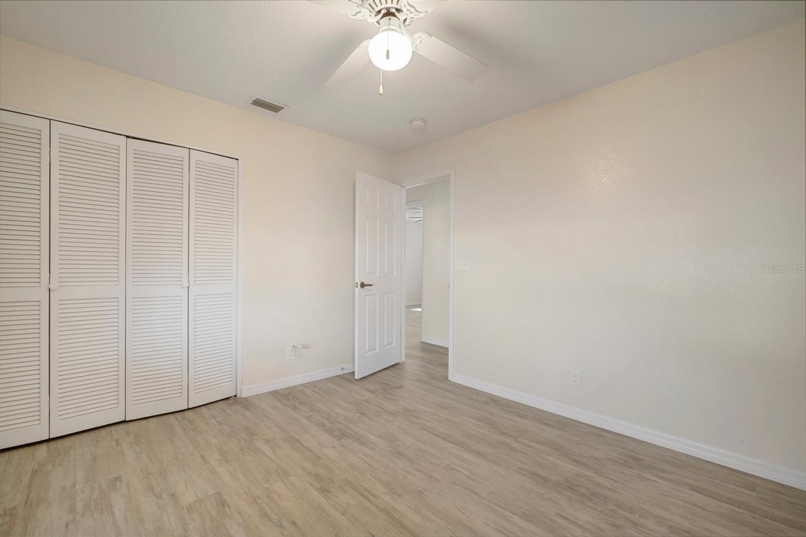 Image 32 of 40 For 910 Spindle Palm Way