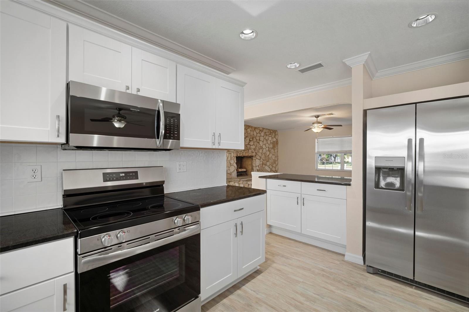 Image 6 of 40 For 910 Spindle Palm Way