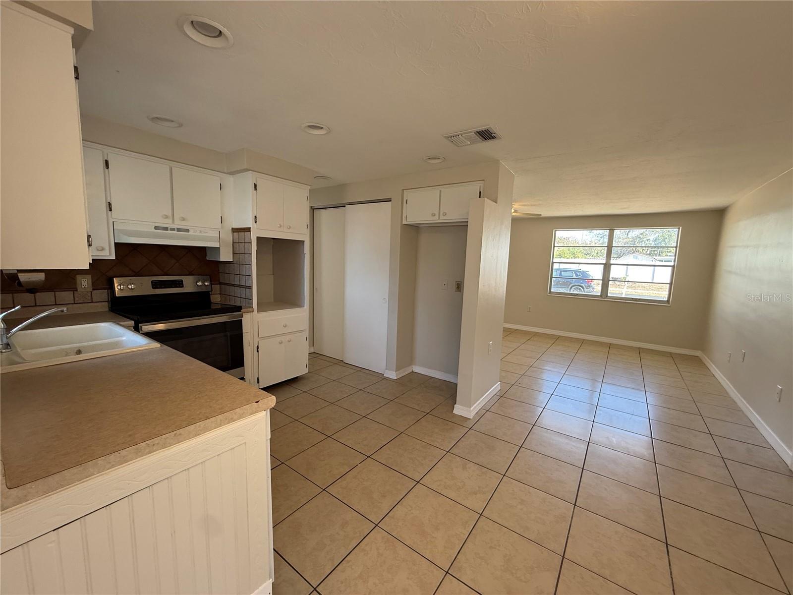 Image 12 of 14 For 6627 Jackson Street