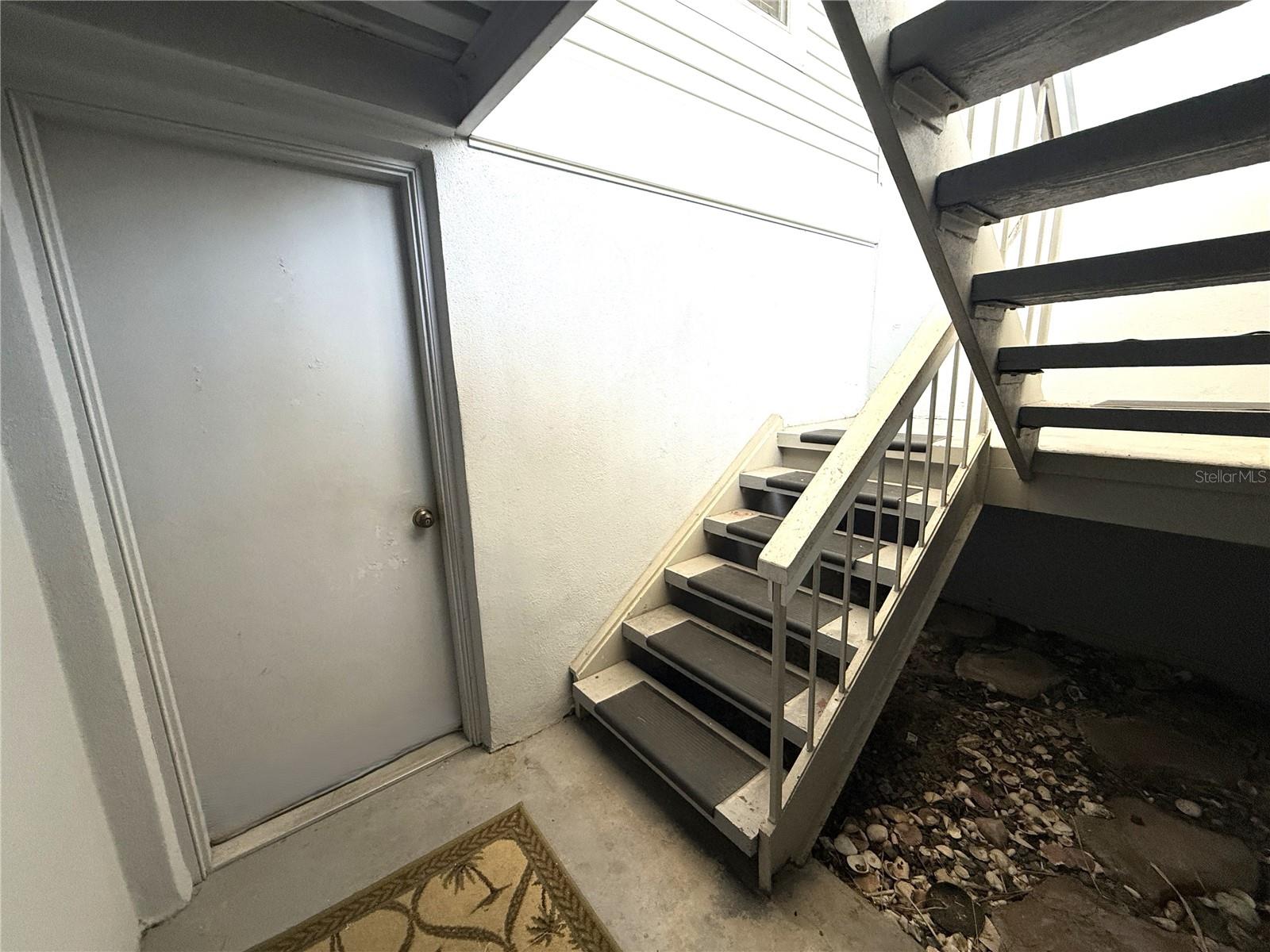 Image 21 of 33 For 232 Nautilus Way 11