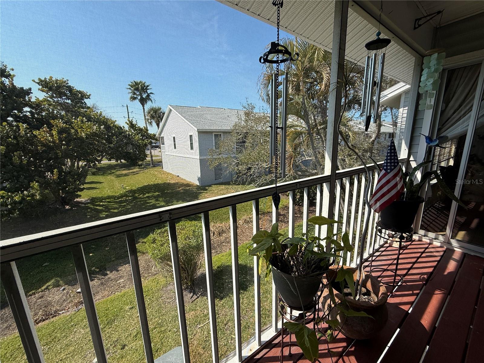 Image 30 of 33 For 232 Nautilus Way 11