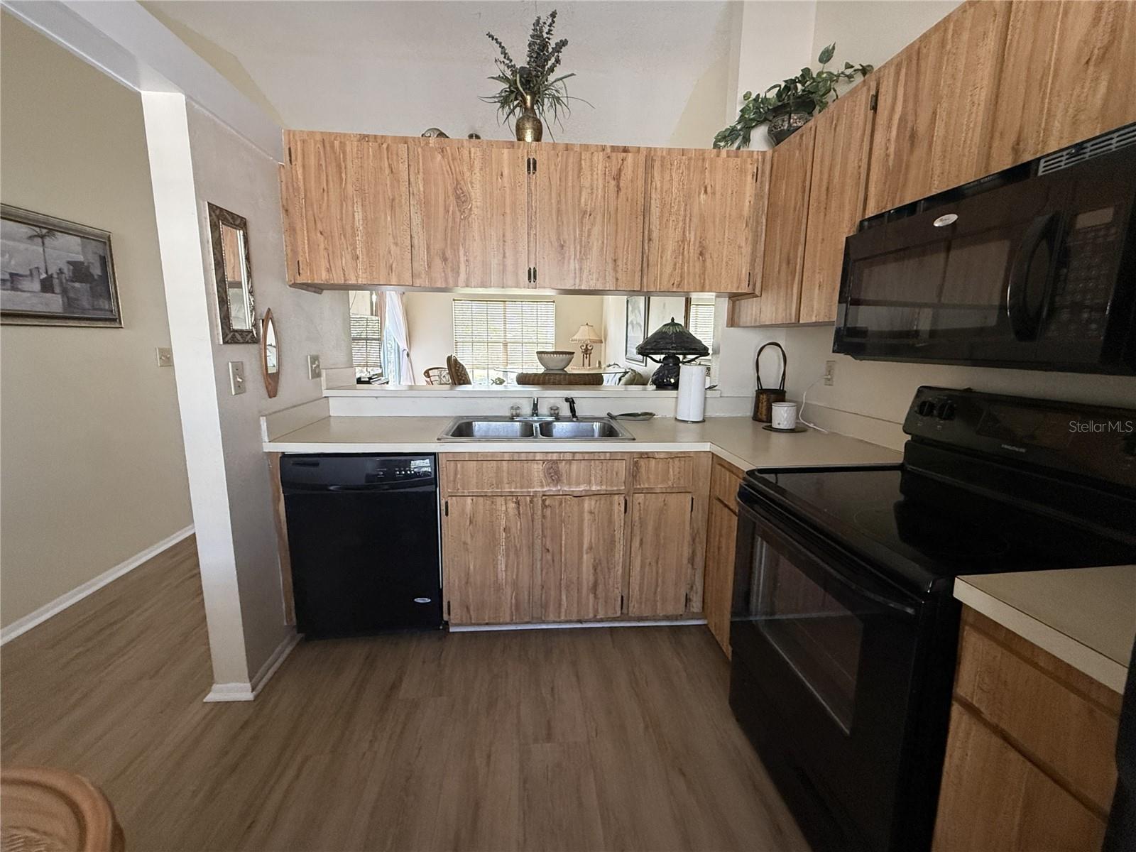 Image 9 of 33 For 232 Nautilus Way 11