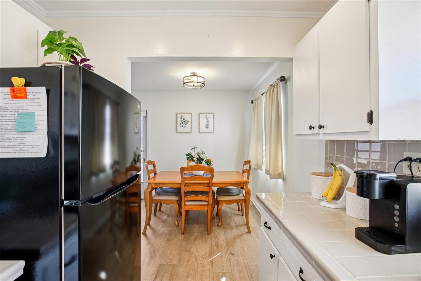 Image 13 of 57 For 202 Bedford Trail 116