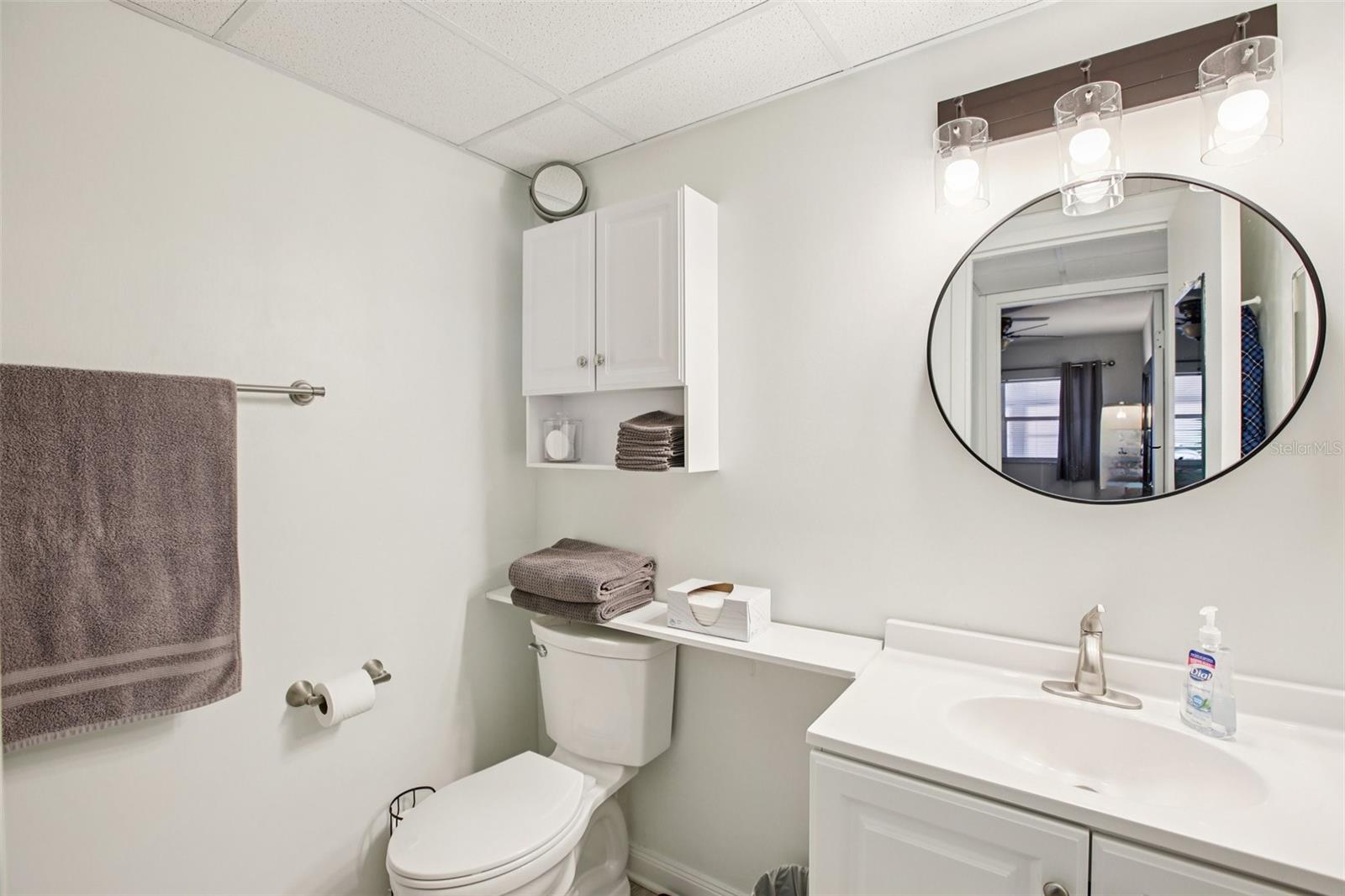 Image 17 of 57 For 202 Bedford Trail 116