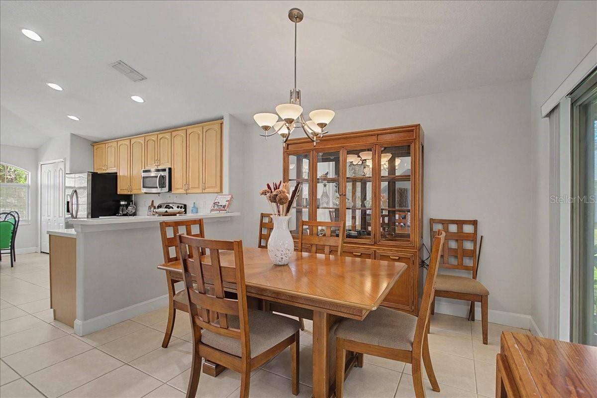 Listing photo id 14 for 16204 Hampton Trace Court