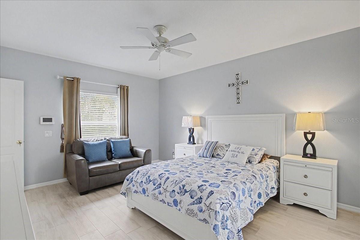 Listing photo id 24 for 16204 Hampton Trace Court