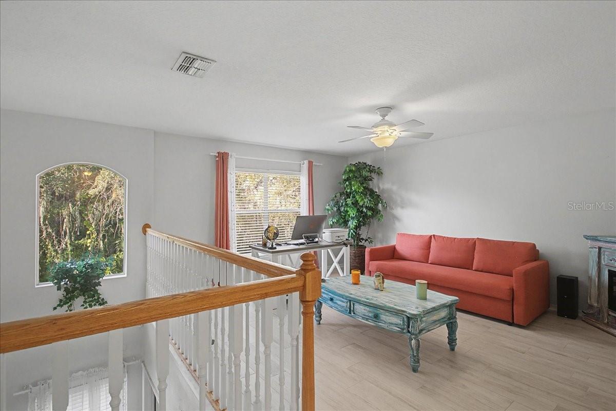 Listing photo id 37 for 16204 Hampton Trace Court