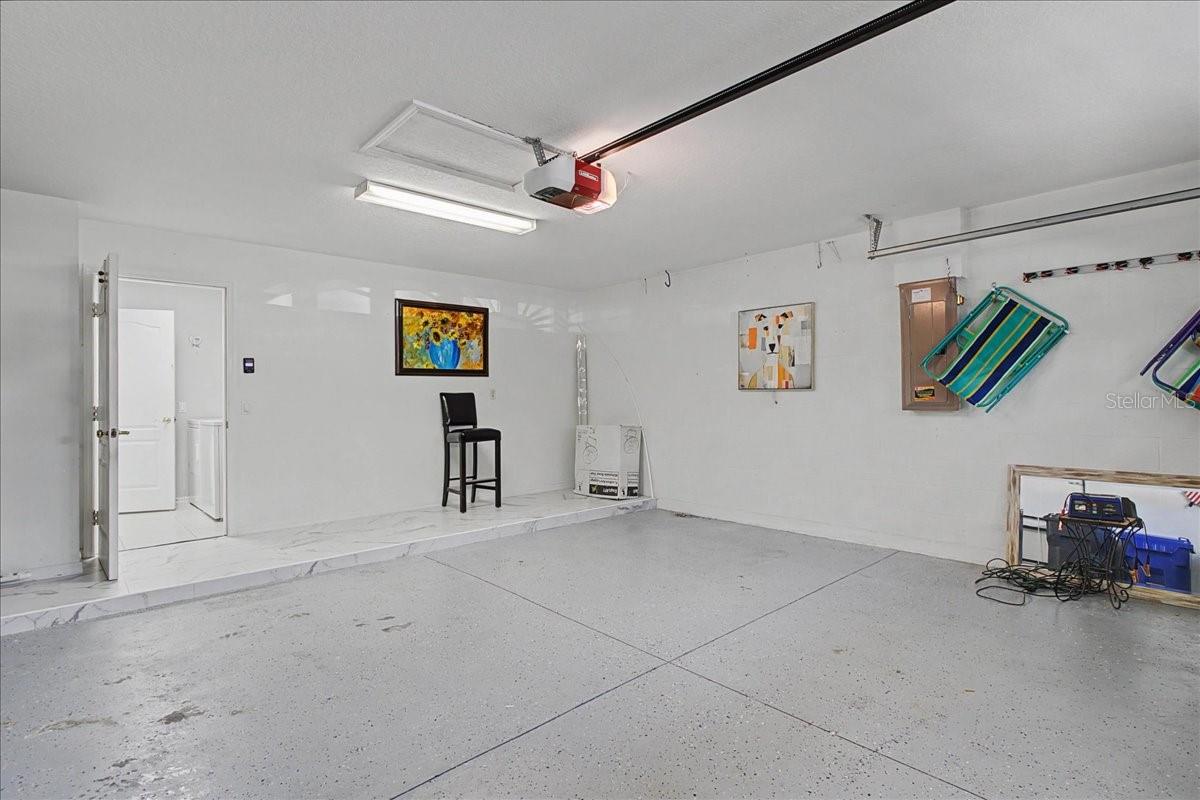 Listing photo id 51 for 16204 Hampton Trace Court