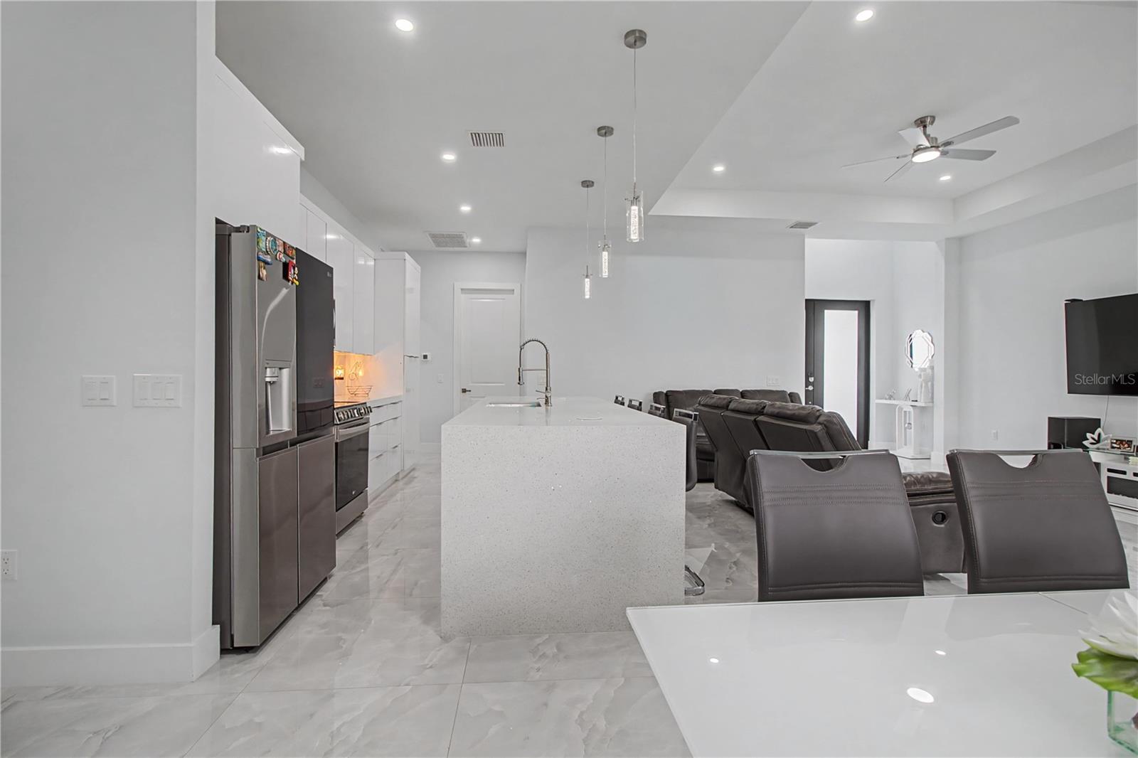 Image 11 of 42 For 3705 23rd Street Sw