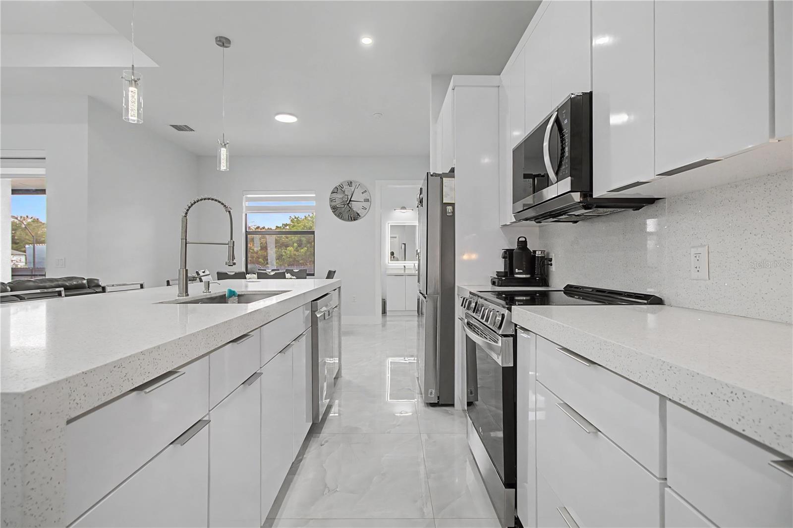 Image 13 of 42 For 3705 23rd Street Sw