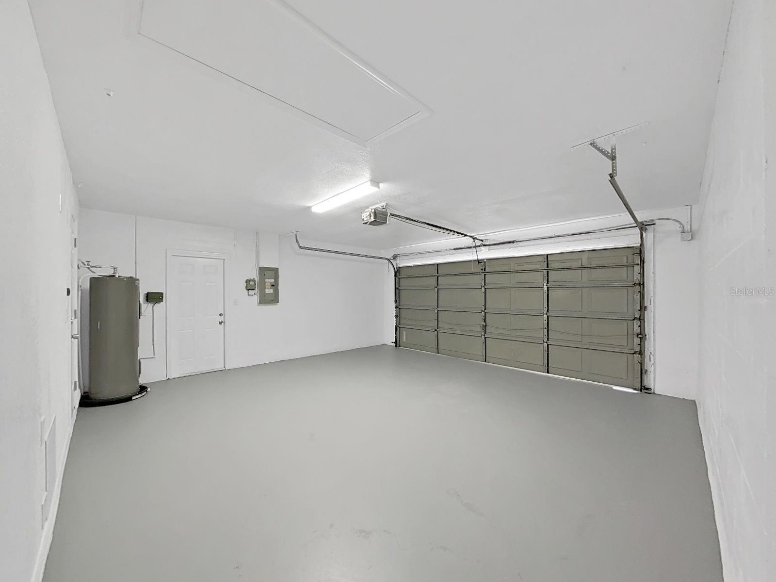 Listing photo id 32 for 4305 Northampton Drive