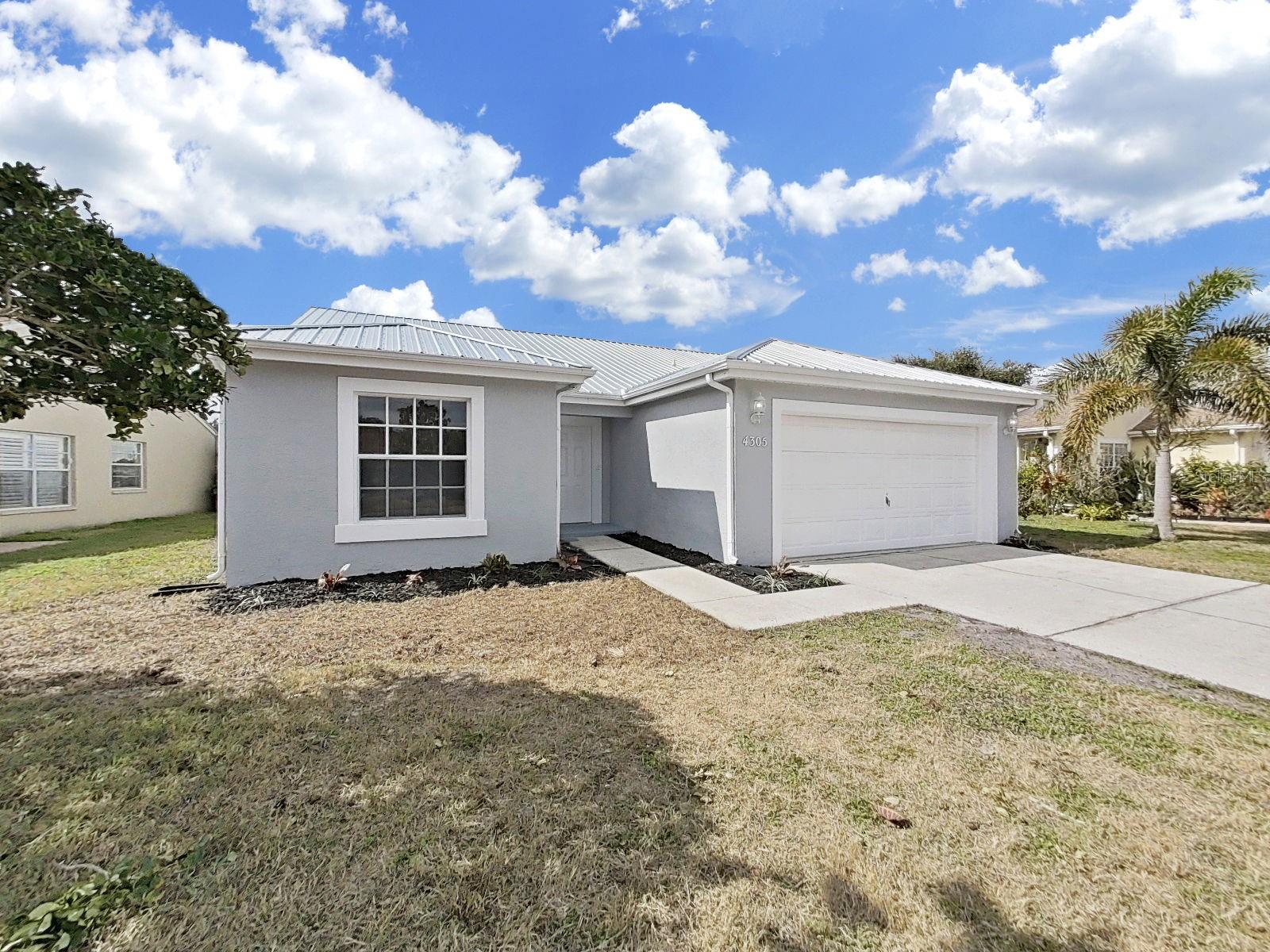 Listing photo id 3 for 4305 Northampton Drive