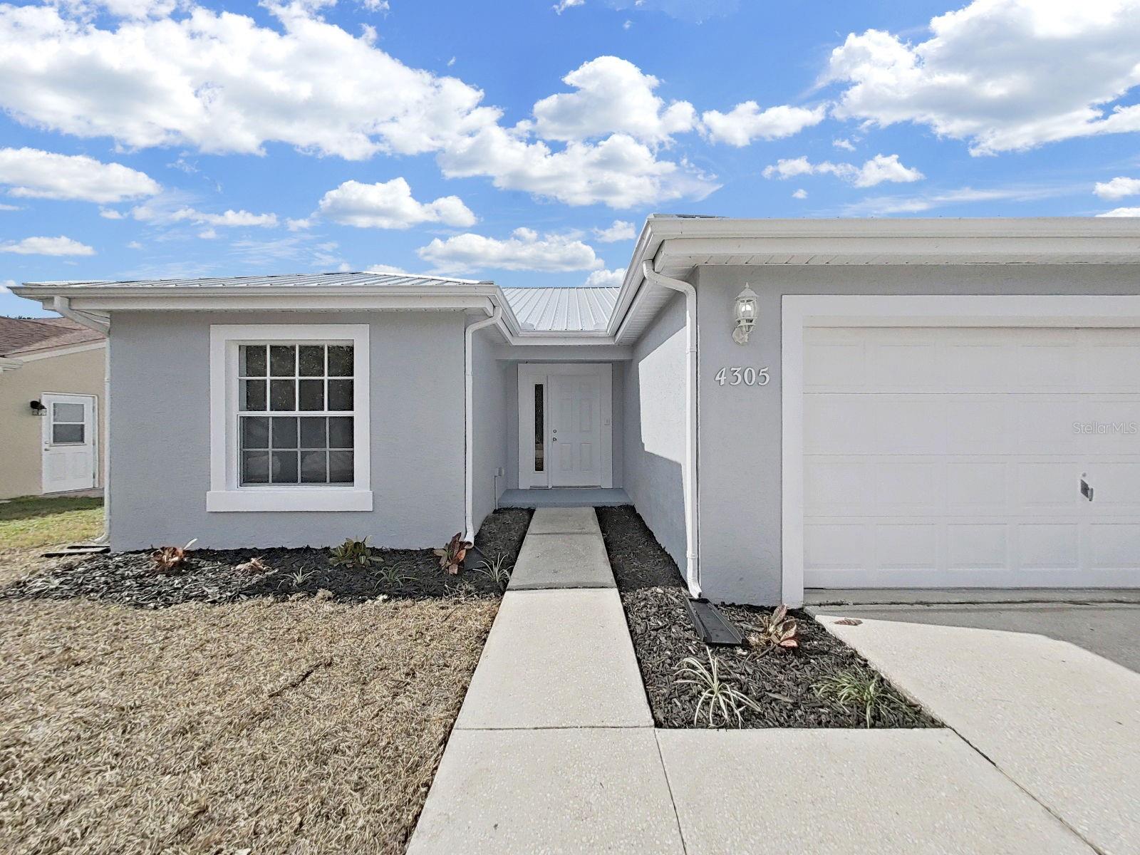 Listing photo id 4 for 4305 Northampton Drive