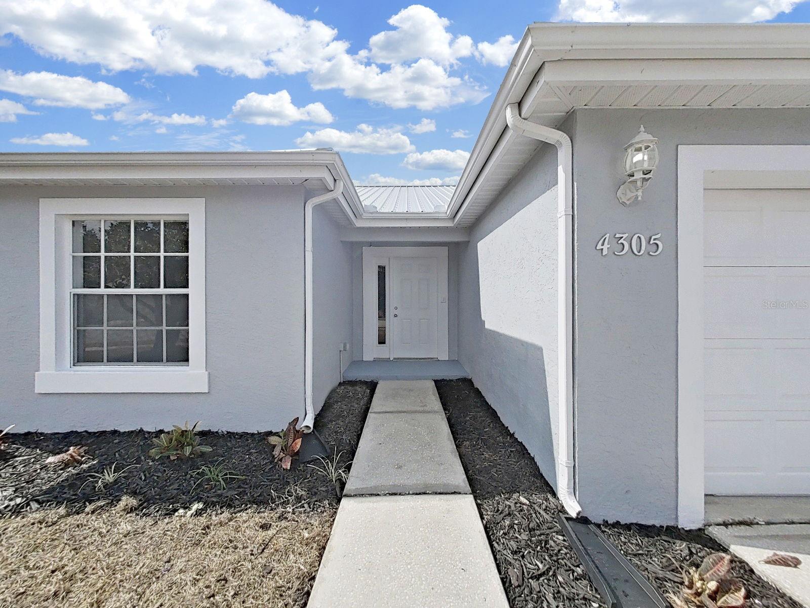 Listing photo id 5 for 4305 Northampton Drive