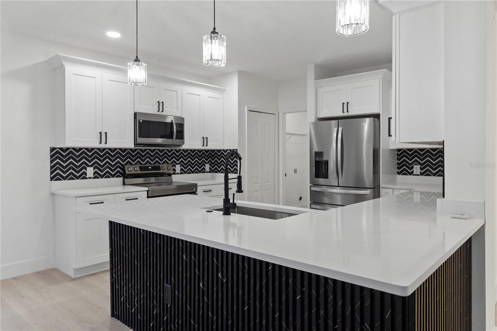 Image 30 of 62 For 12636 White Bluff Road