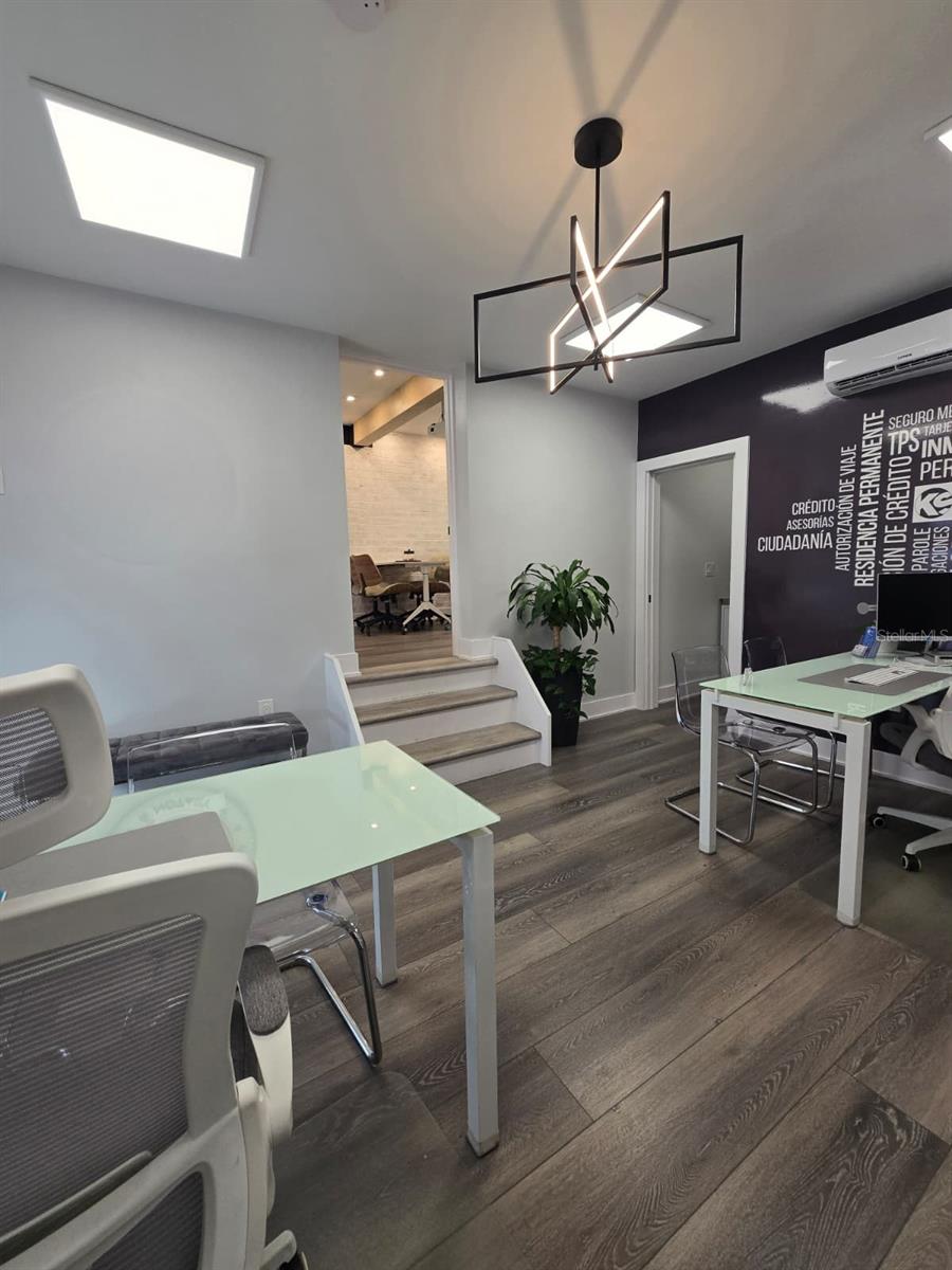 Image 6 of 11 For 2722 Tampa Bay Boulevard