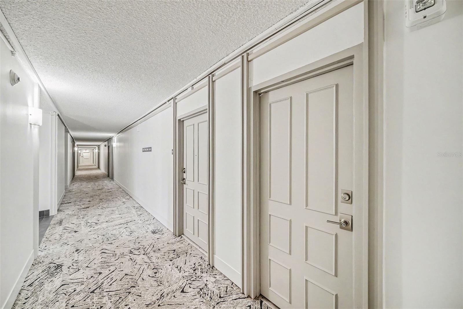 Image 5 of 40 For 2401 Bayshore Boulevard 1007