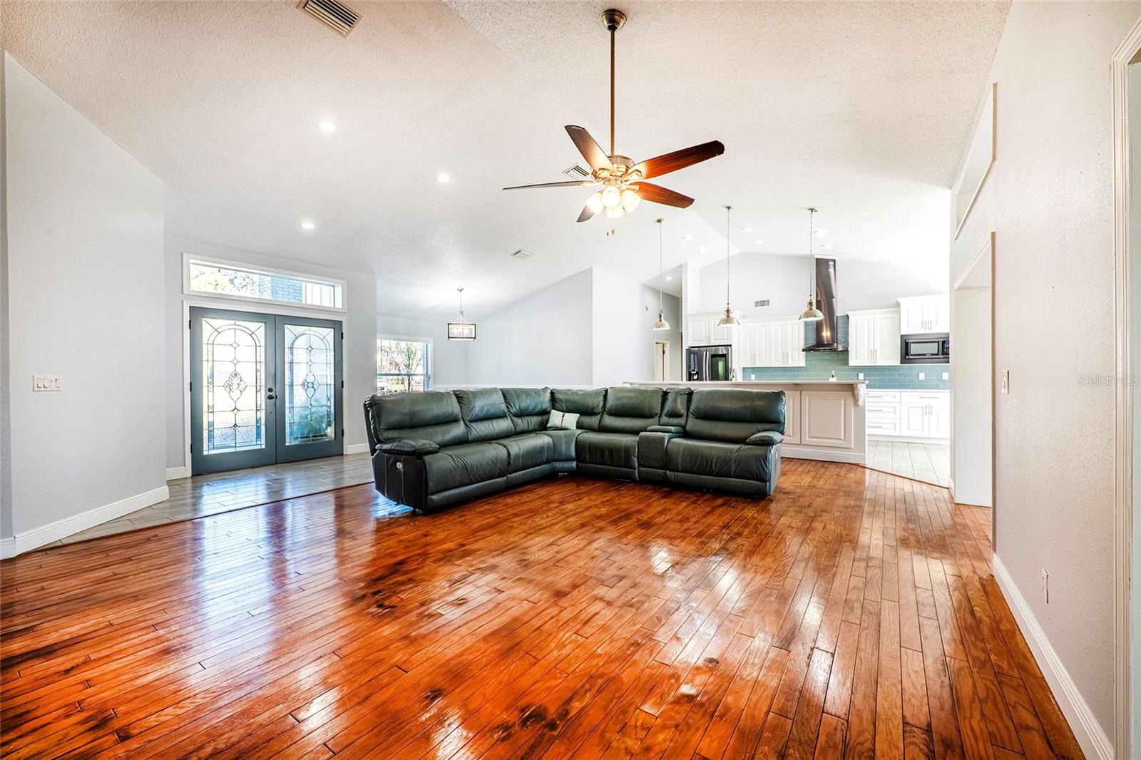 Image 12 of 48 For 15912 Armistead Lane