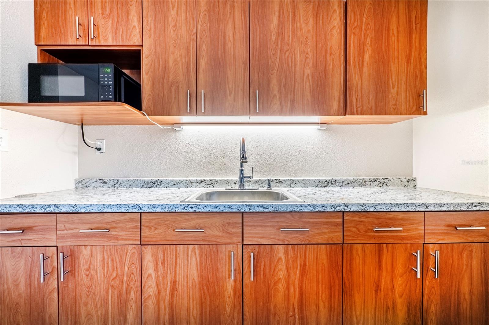 Image 38 of 48 For 15912 Armistead Lane