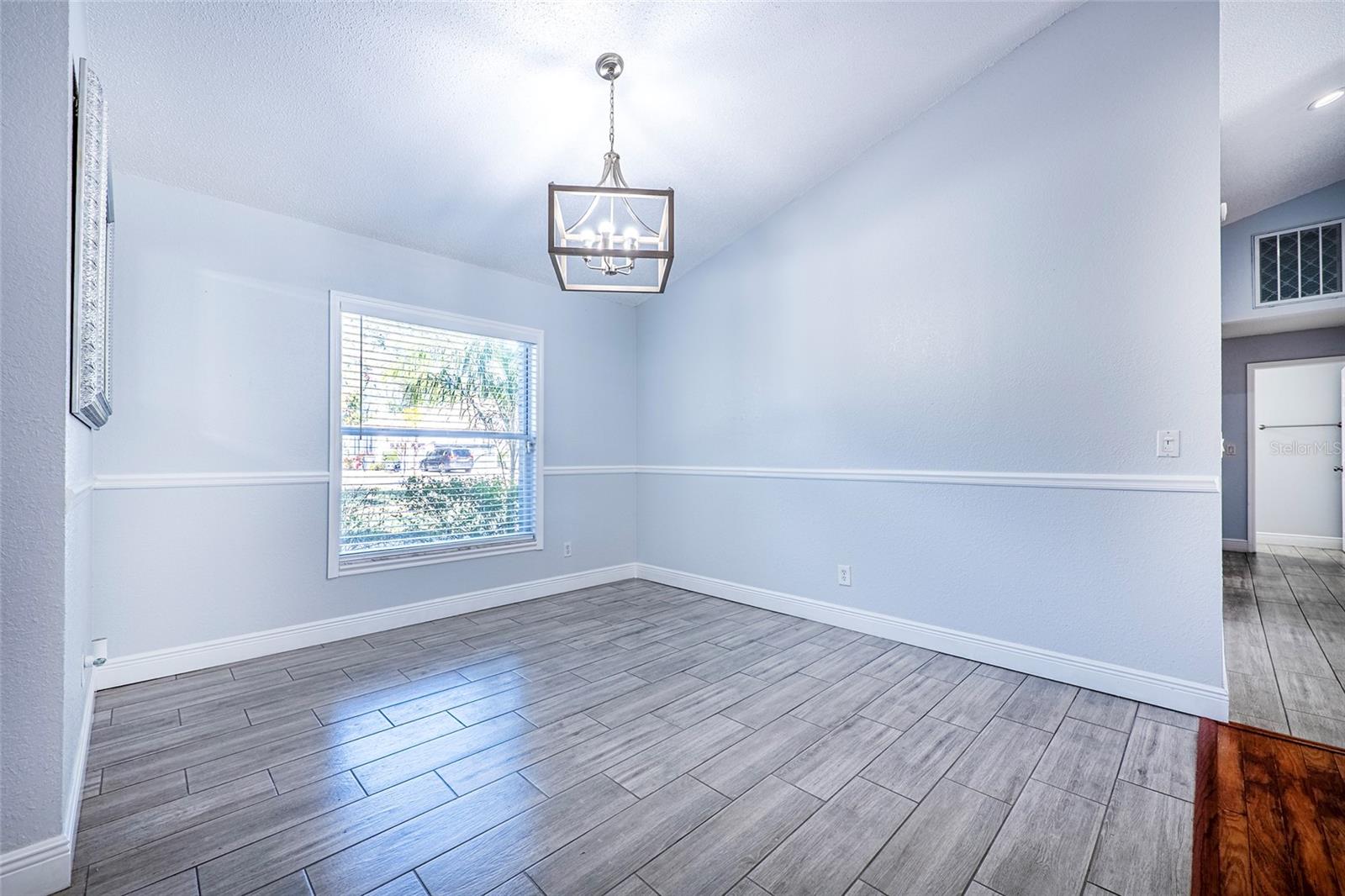 Image 9 of 48 For 15912 Armistead Lane