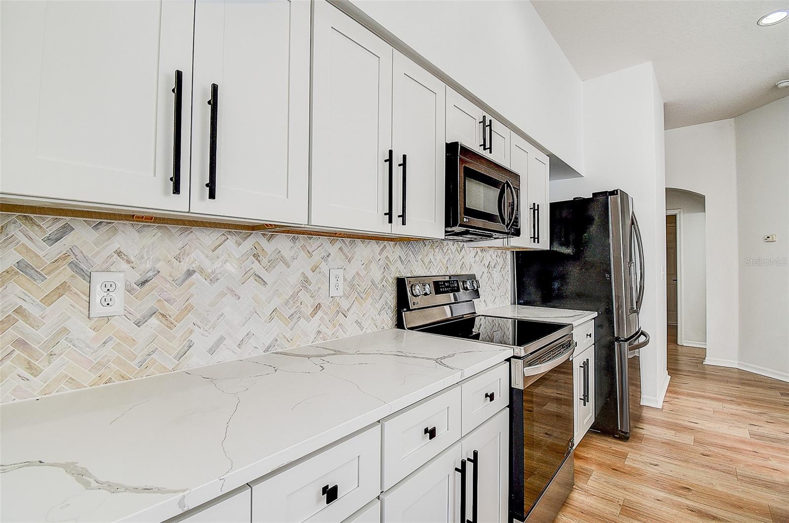 Listing photo id 9 for 15906 Prince William Place