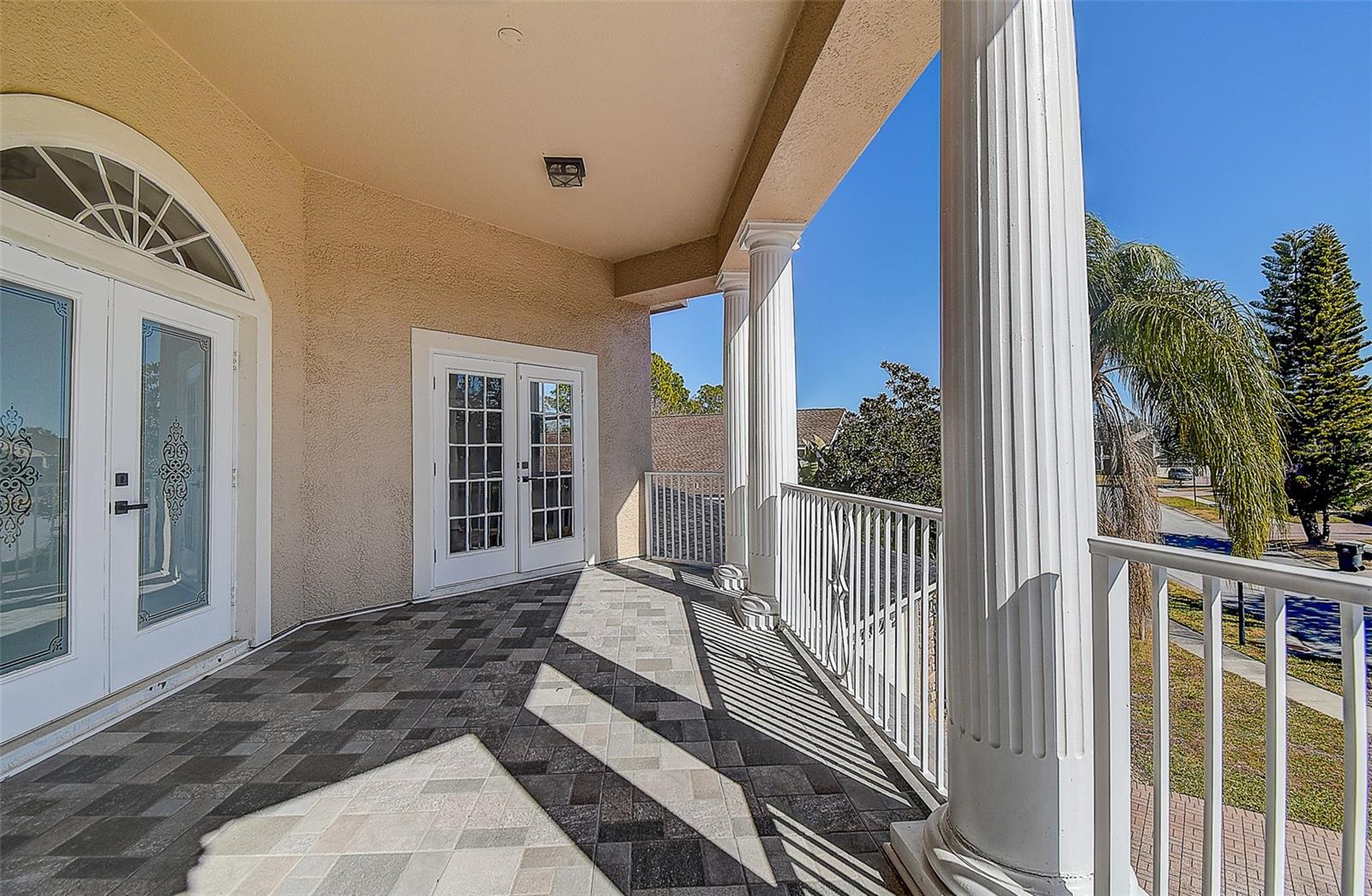 Listing photo id 37 for 15906 Prince William Place